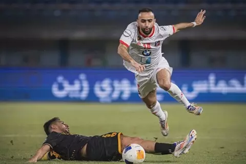 من شحاتة إلى عموري.. سام مرسي ينضم لقائمة نجوم الفراعنة في الكويت (صور)